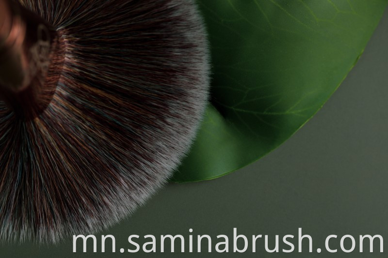 Makeup Brushes Detail 03